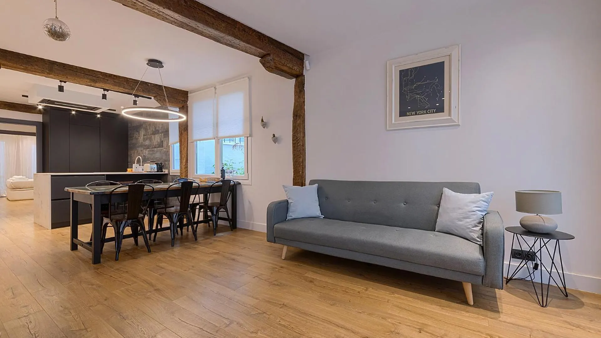 Moderno Y Lujoso En El Historico Casco Viejo Apartment Bilbao Spain